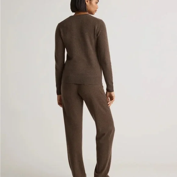 Quince Mongolian Cashmere Crewneck Sweater truffle brown size Sm never worn - Picture 6 of 7